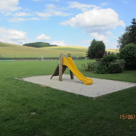 Tess Fournadin Chalet